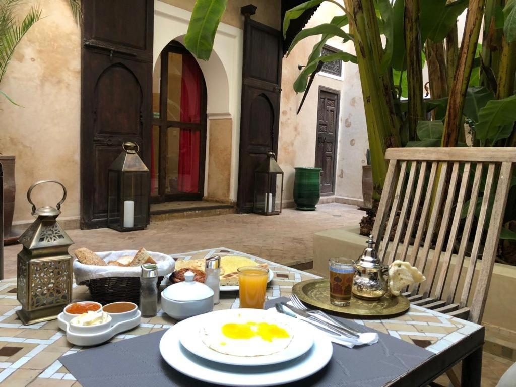 Riad Bamileke Marrakesh Bagian luar foto